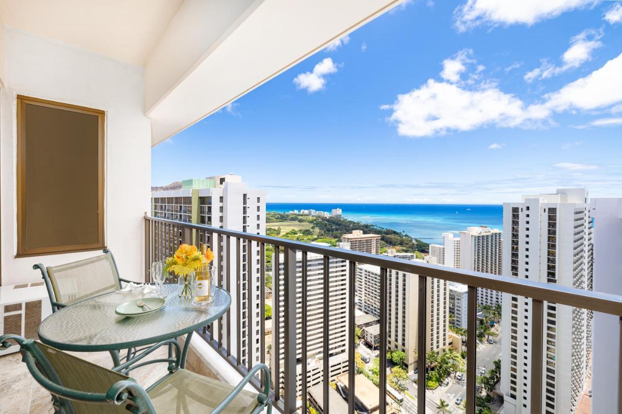 شقة Upscale Penthouse With Ocean Views - Free Parking هونولولو المظهر الخارجي الصورة