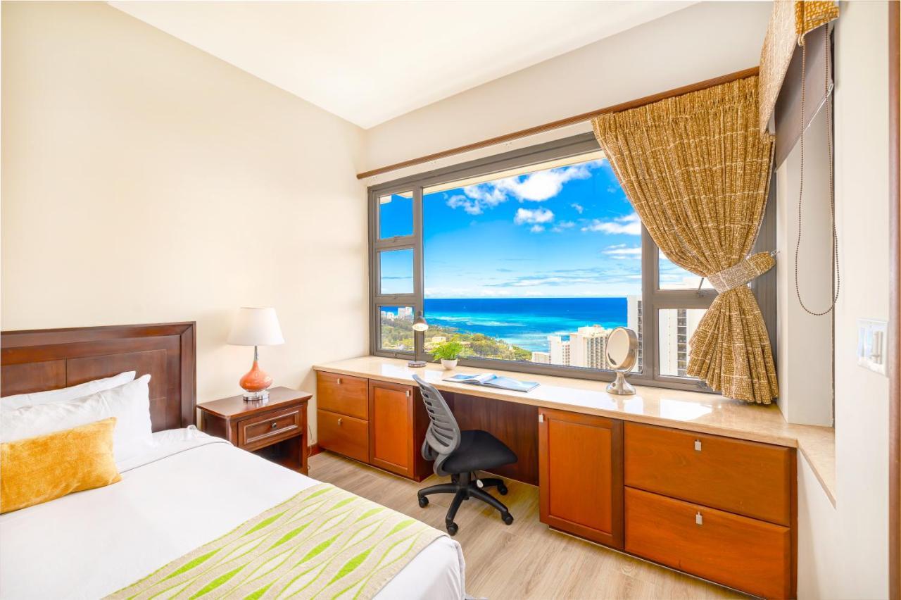 شقة Upscale Penthouse With Ocean Views - Free Parking هونولولو المظهر الخارجي الصورة